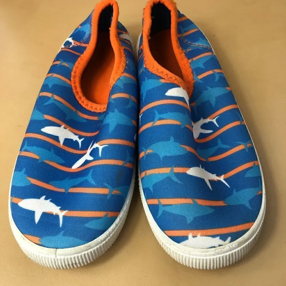 Toddler shark water shoes